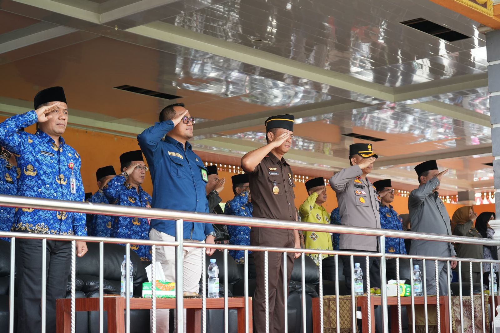 Waka Polres Kuansing Hadiri Upacara Hari Guru Nasional tahun 2023 HUT Ke78 PGRI dan HUT Ke52 KORPRI 